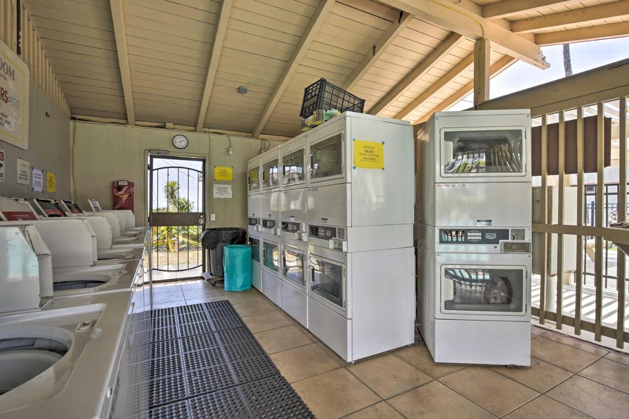 Kona Kai Haven With Pool Access, Walk To Beach! Kailua-Kona Exterior photo